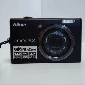 Nikon COOLPIX Digital Camera S570 in Black
